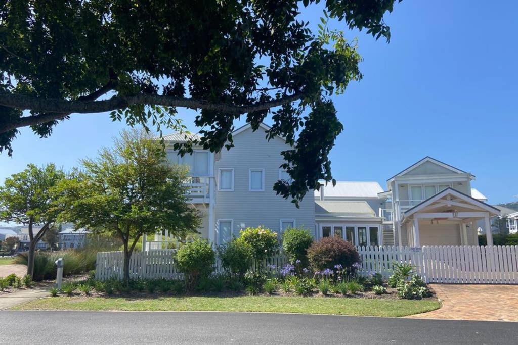 Summit Song - Thesen Island Villa Knysna Exterior photo